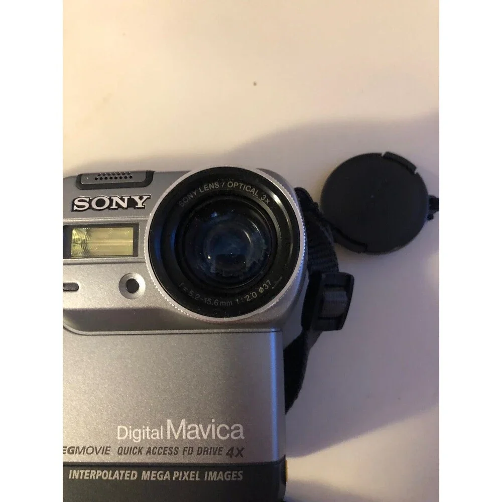 Sony Mavica MVC-FD83 Digital Camera w/ Battery & Strap-Battery needs charging